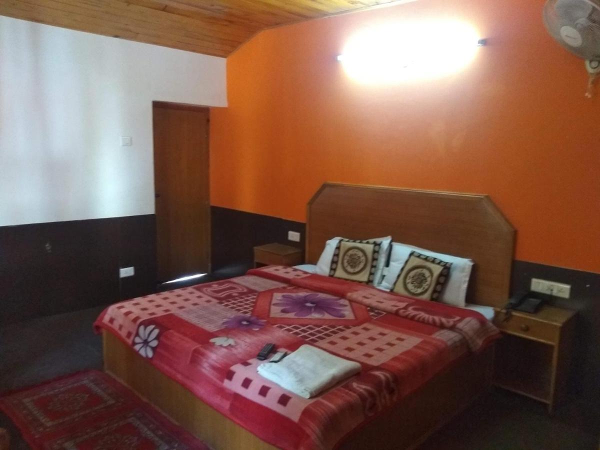 Hotel Hilltop Manali (Himachal Pradesh) Exterior photo
